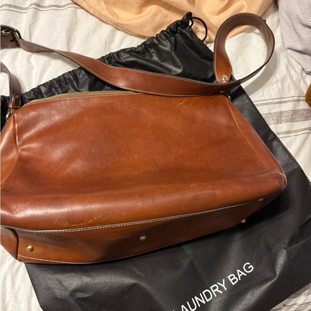 Dooney & Burke -Elegant Brown Leather Bag